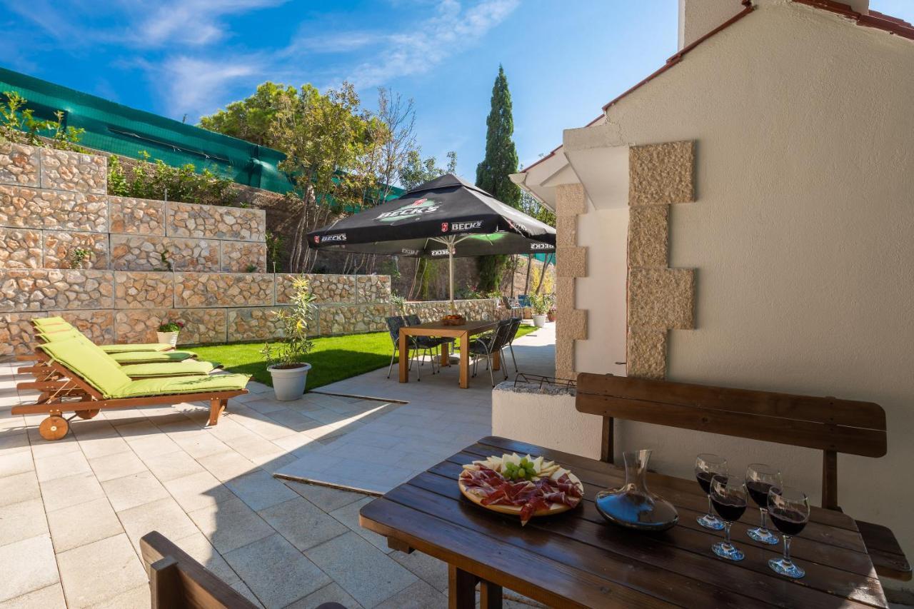 Villa Leoma With Heated Pool Marusici  외부 사진