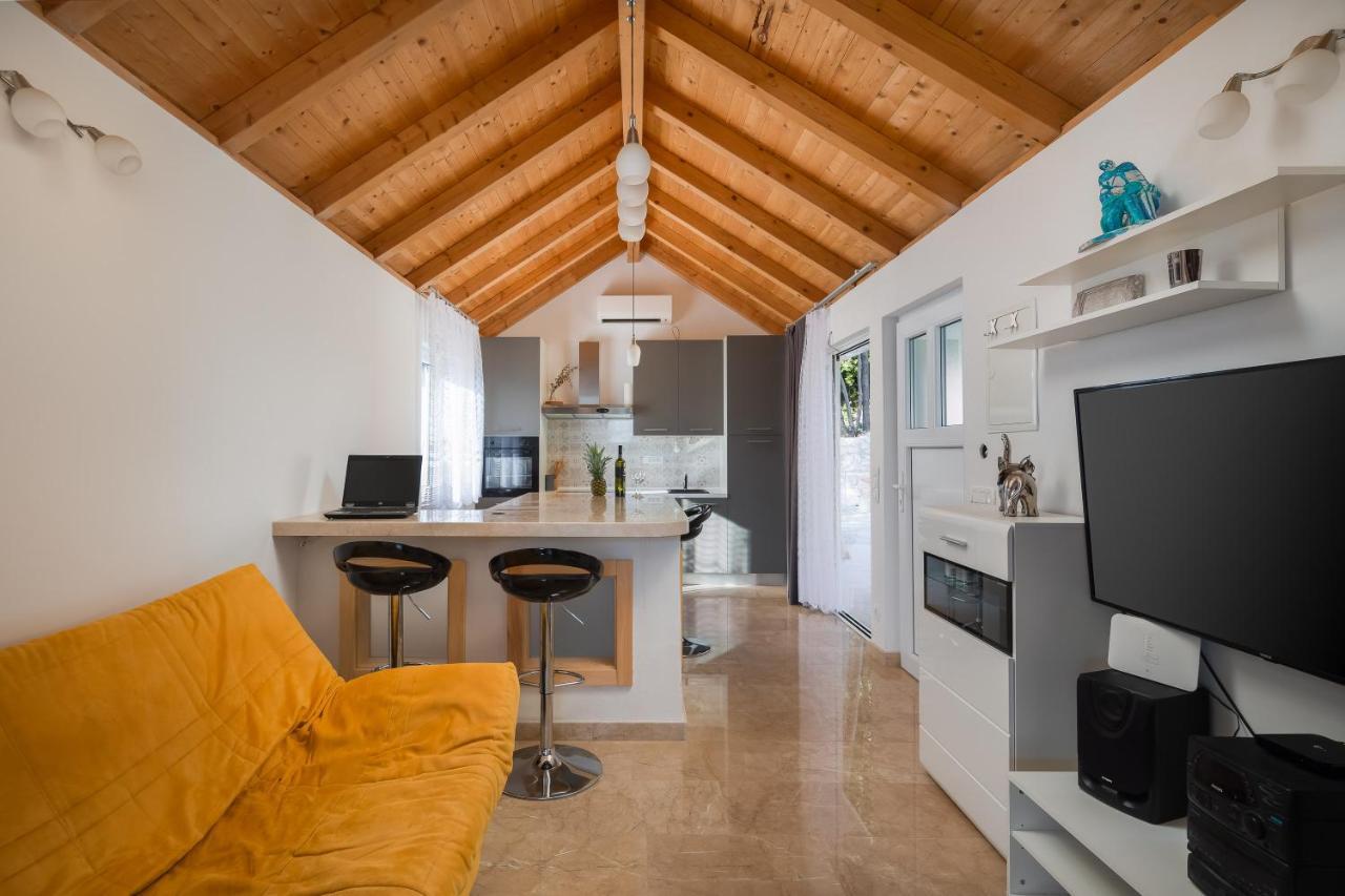 Villa Leoma With Heated Pool Marusici  외부 사진