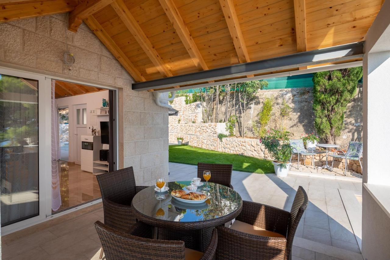 Villa Leoma With Heated Pool Marusici  외부 사진